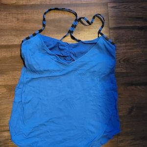 Lululemon workout top